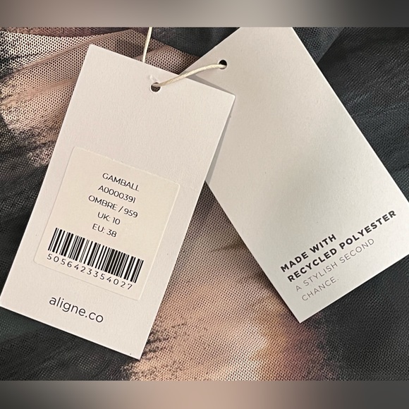 New Aligne Gamball Graphic print high neck mesh sheer top in ombré - Picture 4 of 7